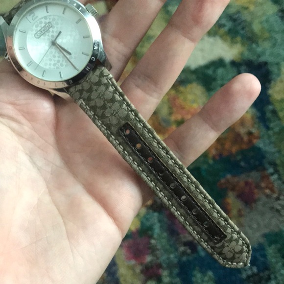 Coach Watch - Picture 4 of 7